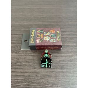 The Lord Of The Rings Character Stained Glass Enamel Pin - Aragorn